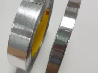 425